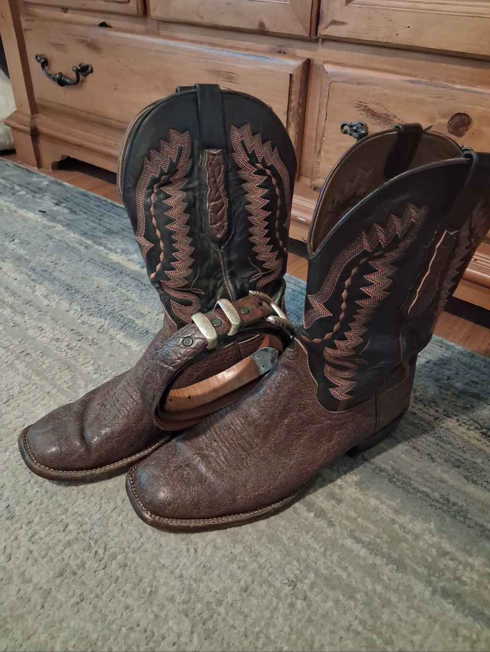 LUCCHESE ELEPHANT BOOTS AND MATCHING BELT